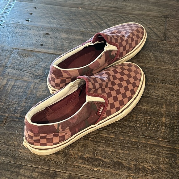 VANS CHECKERBOARD CAMO POMEGRANATE SIZE 6.5 WOMEN BUNDLE2SAVE - Picture 2 of 5